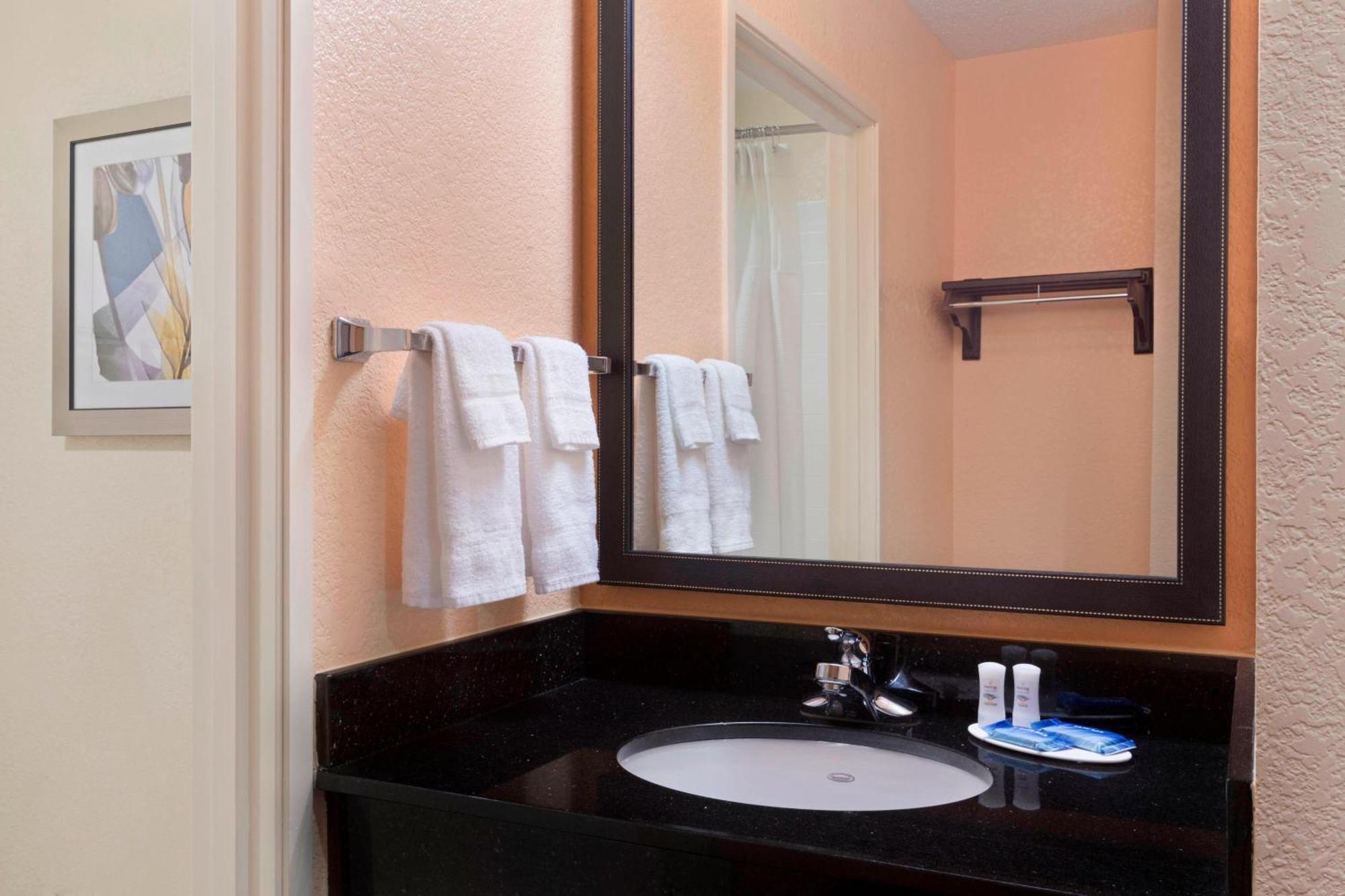 Fairfield Inn And Suites By Marriott Tampa Brandon Ngoại thất bức ảnh